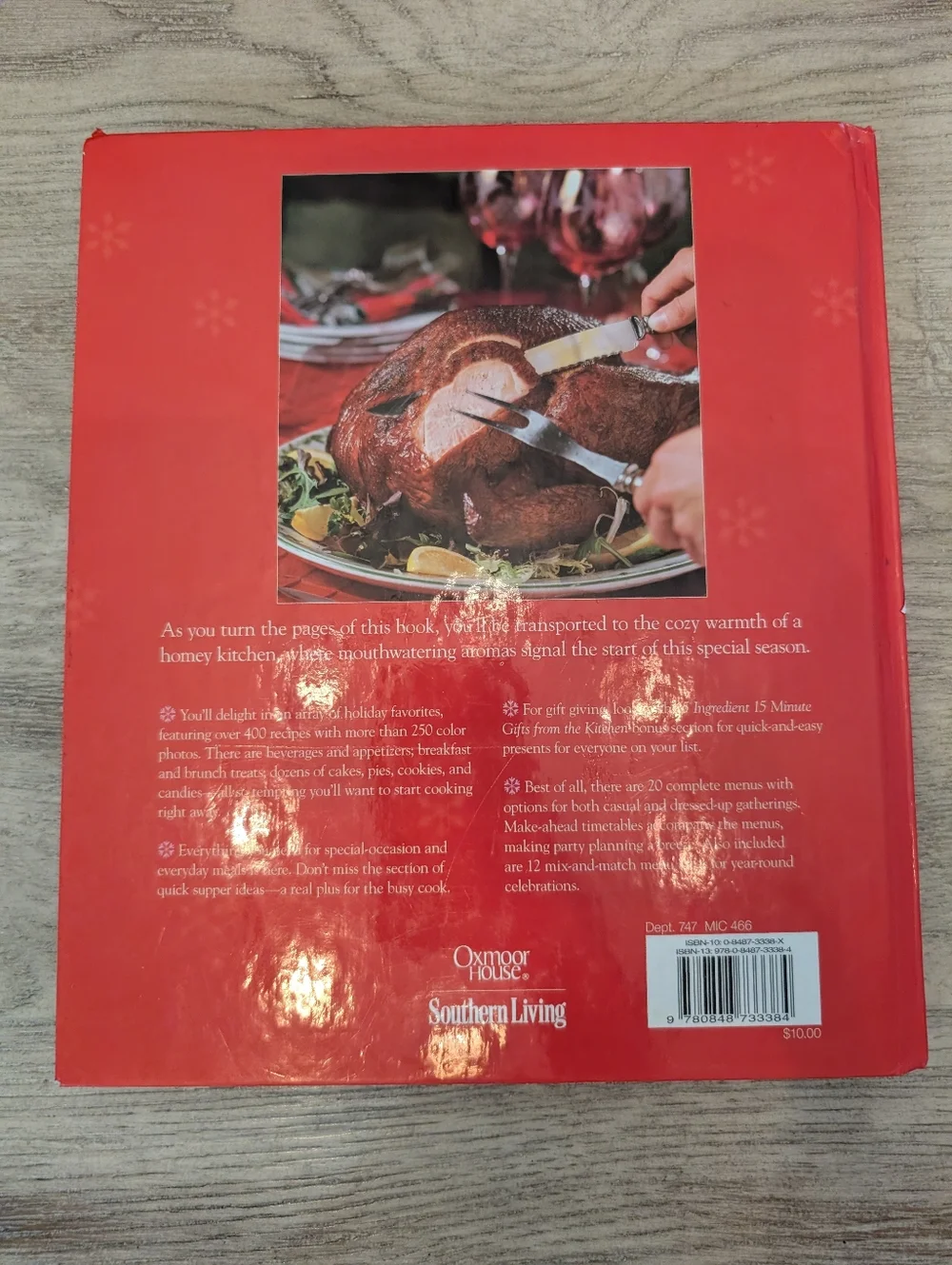 Southern Living Christmas Cookbook presented exclusively by‎ Dillard's Hardback